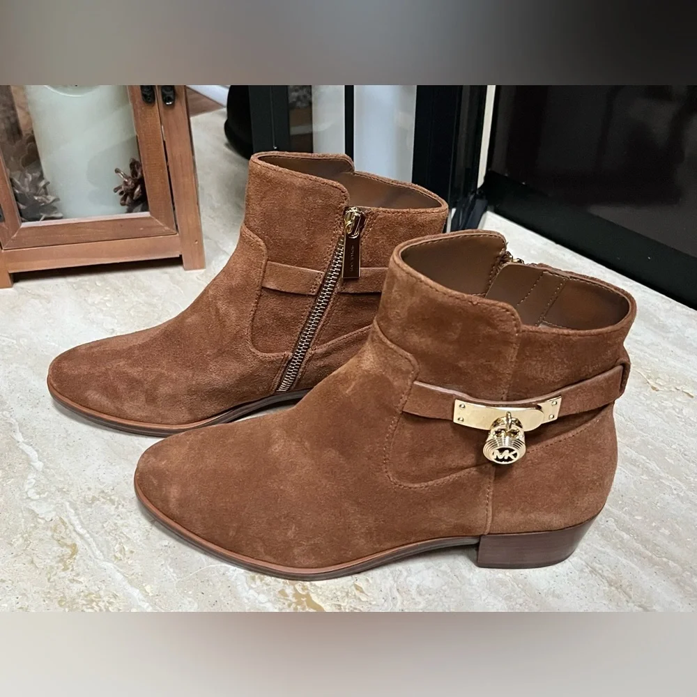 NWT Michael Kors Kieran Suede Bootie